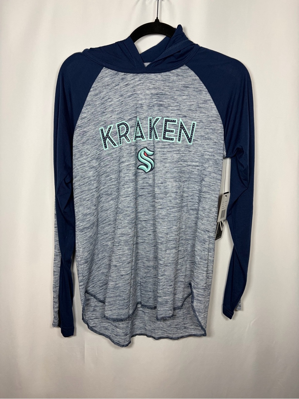 Kraken Hockey Soft Sporty Lightweight Top Layer Women's Hooded Shirt NWT Size M